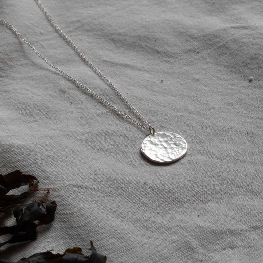 Silver necklace pendant and chain 
